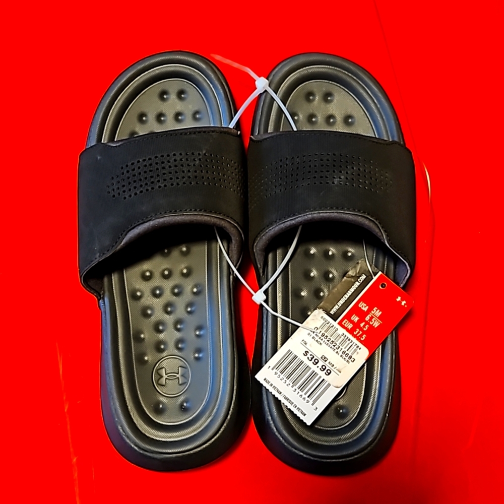 NWT Under Armour slides sz 6.5